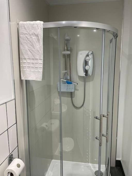 5 Minutes From Loch Lomond - Newly Renovated Ground Floor 1-Bed Flat Διαμέρισμα Bonhill Εξωτερικό φωτογραφία