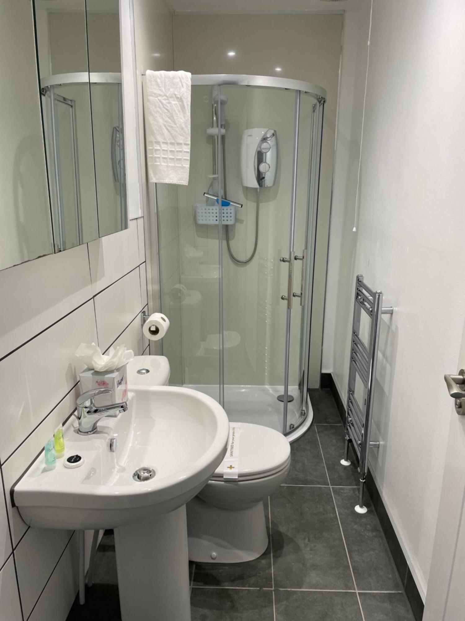 5 Minutes From Loch Lomond - Newly Renovated Ground Floor 1-Bed Flat Διαμέρισμα Bonhill Εξωτερικό φωτογραφία